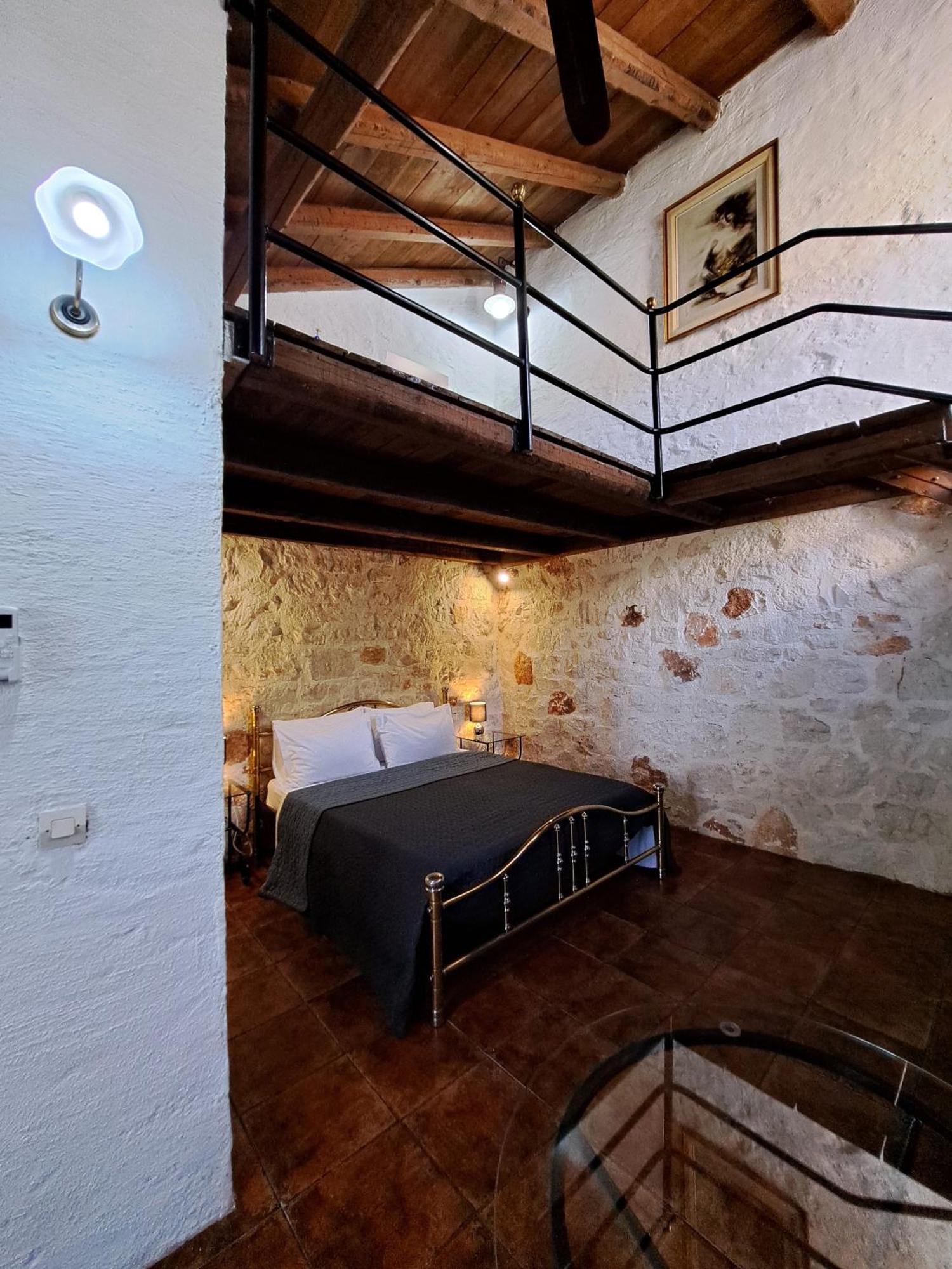 Tsivouli Accommodation Lithakia  Buitenkant foto