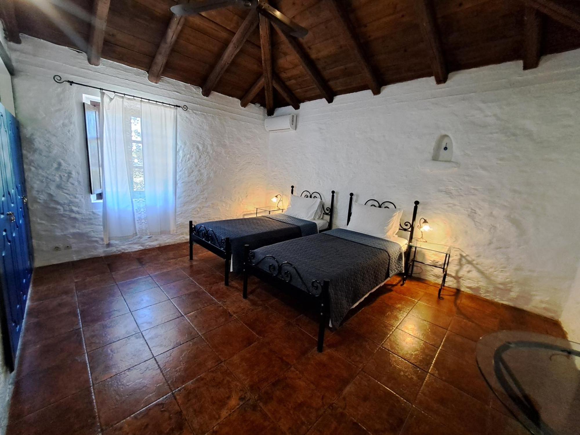 Tsivouli Accommodation Lithakia  Buitenkant foto