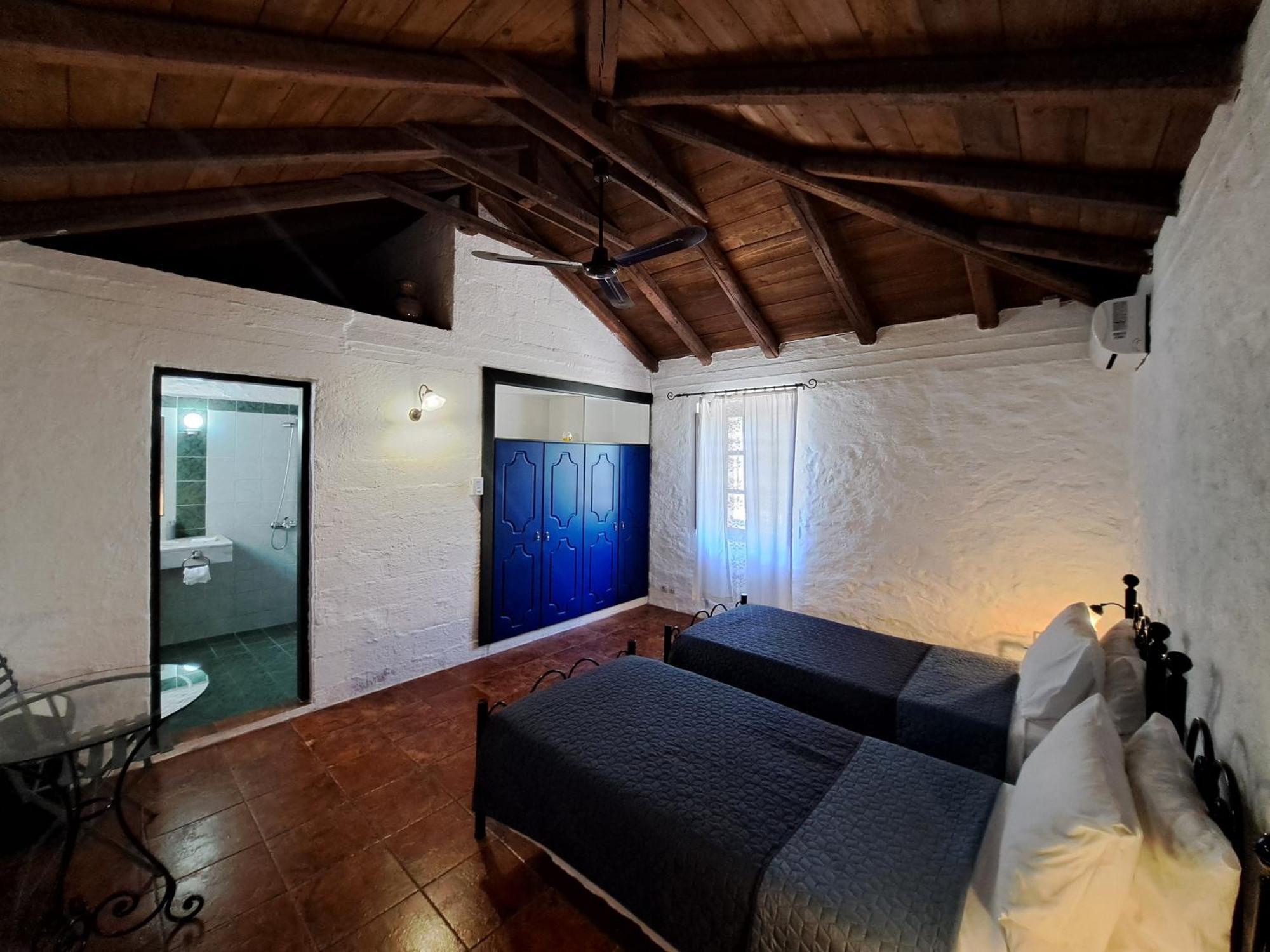 Tsivouli Accommodation Lithakia  Buitenkant foto