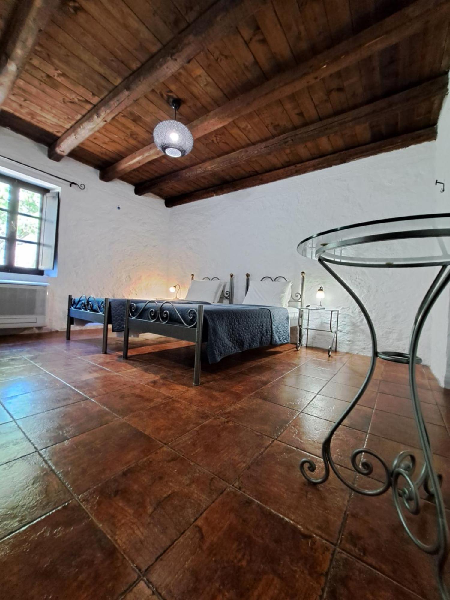 Tsivouli Accommodation Lithakia  Buitenkant foto