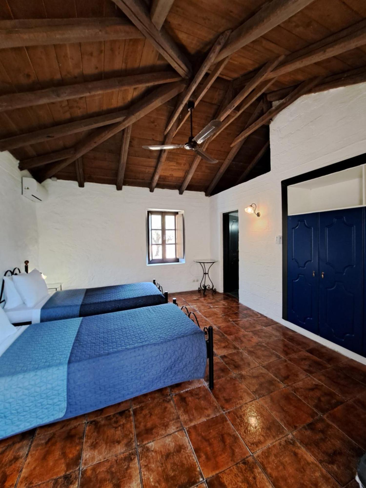 Tsivouli Accommodation Lithakia  Buitenkant foto