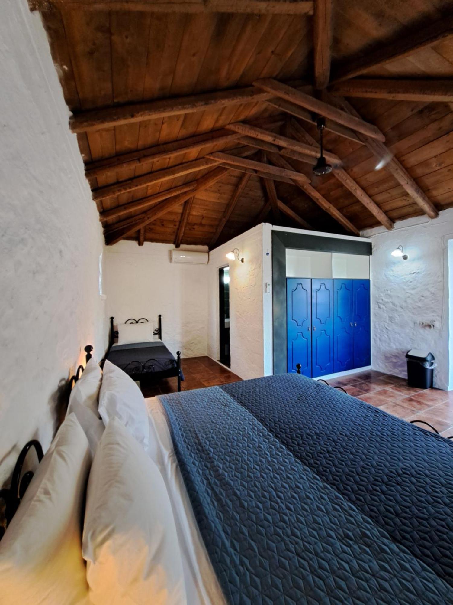 Tsivouli Accommodation Lithakia  Buitenkant foto